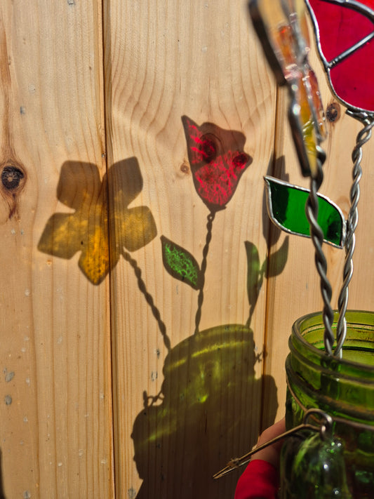 FLOWER STAKE Suncatcher workshop 🌹
Learn the art of stained glass making in our East Sussex workshop. Our small group tuition provides personalized attention while materials are provided for hands-on learning. Refreshments and all necessary equipment is provided.
Enhance your creative skills with a fun and educational experience